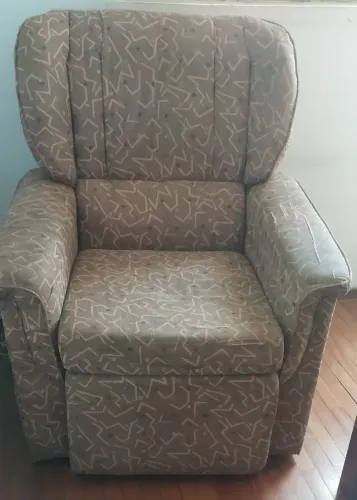 Vendo poltrona do papai reclinável e confortável