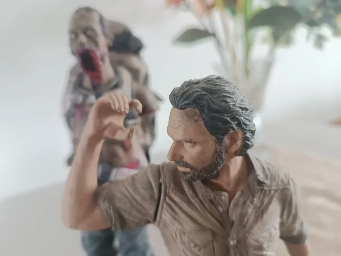The walking dead zumbi e Rick Grimes