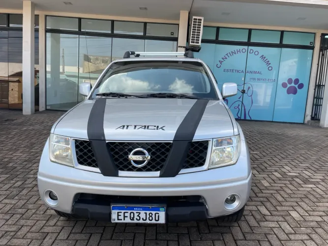Nissan Frontier XE CD 4X2 2.5 TB Diesel 2010