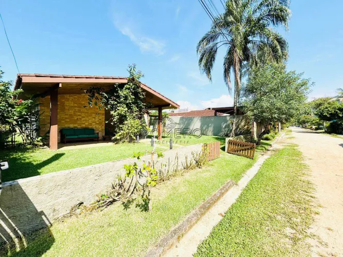 Casa de Condomínio com 4 quartos, Praia do Lázaro, Ubatuba - R$ 1.7 mi, Cod: 2952