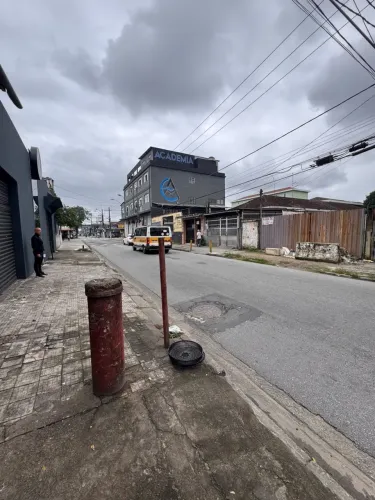 ALUGA-SE TERRENO COMERCIAL - São Vicente