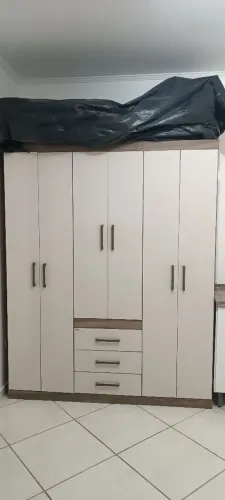 Guarda Roupa Casal 6 Portas + 3 Gavetas + Maleiro, Prateleiras e Cabidero