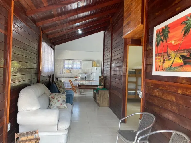 Terreno com 750m2 em localização privilegiada na Cachoeira do Bom Jesus, a 400 metros da p