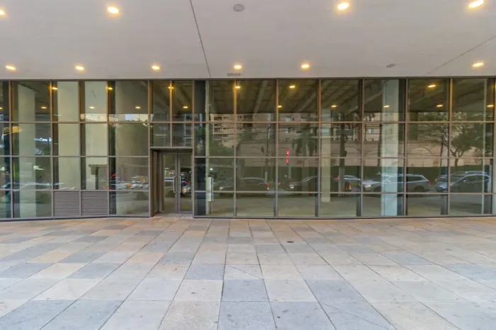 Loja na Avenida Santo Amaro, 4850 - Lojas 02, 03 319 m²