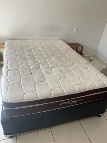 Vendo cama de casal
