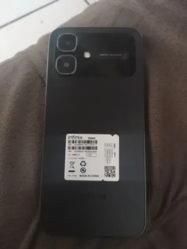 Vendo esse lindo celular infinix 128 gb 4 de ram + 4 celular com 2 semana de uso