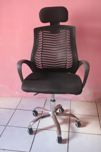 Cadeira de Escritório Ergonômica Ajustável com Apoio de Cabeça (Preto)