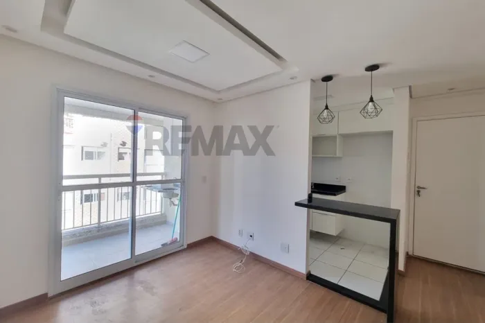 Apartamento com 2 dormitórios com suíte para alugar, 52 m² por R$ 2.800.00 mais Condomínio