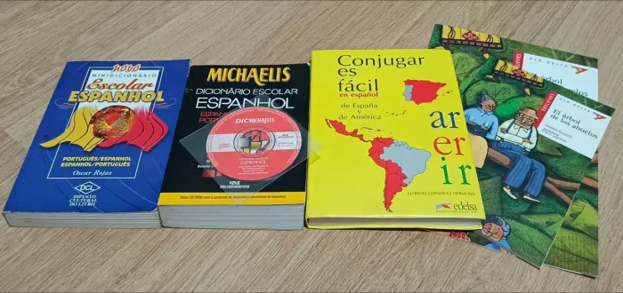 Vendo Livro Espanhol! 