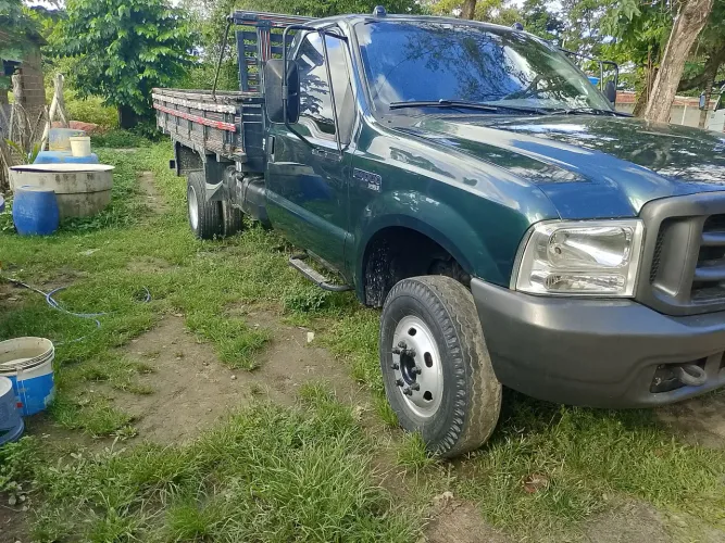 F4000 motor Cummins ano 2003