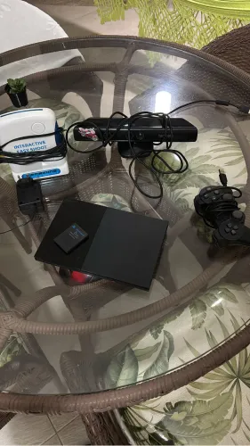 Ps2, controle ps2, kinect Xbox 360 e infrazone ( console de jogo antigo)