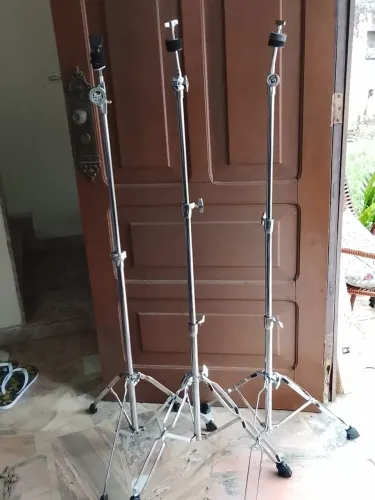 Vendo 3 estantes de prato retas 2 vogga vphc 200 e uma pearl