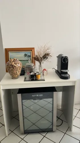 Mesa de apoio para café