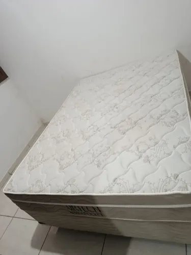 Cama box casa usada 6 meses apenas
