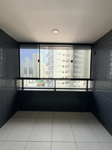 excelente apto, proximo ao Sta Maria, 87m2 útil,10 andar, varanda, 3 qts1 st, 2 vgs, laze
