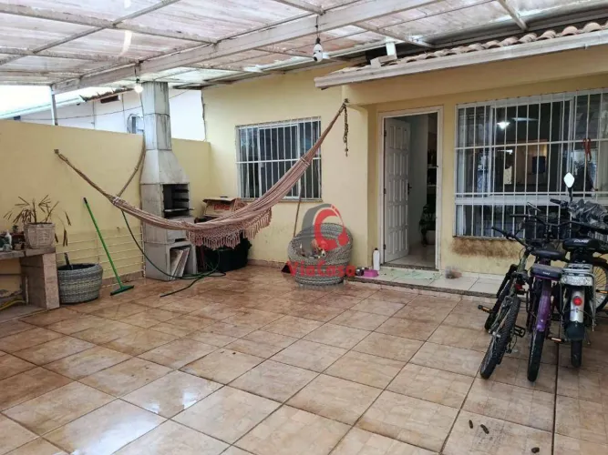 Casa com 2 dormitórios à venda, 71 m² por R$ 370.000,00 - Jardim Marileia - Rio das Ostras