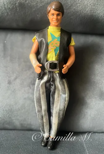Barbie Estrela Ken e os Roqueiros de 87