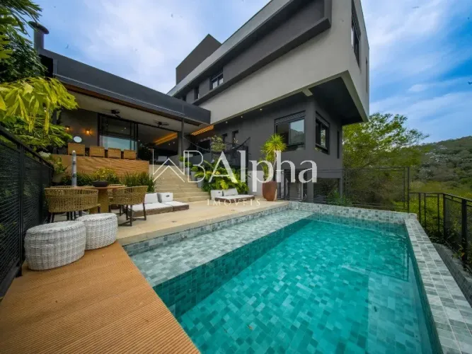 Casa a venda no Condomínio Gênesis 2 em Alphaville - SP
