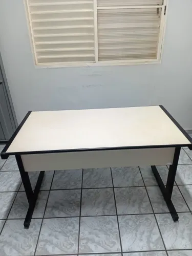 Mesa escritório