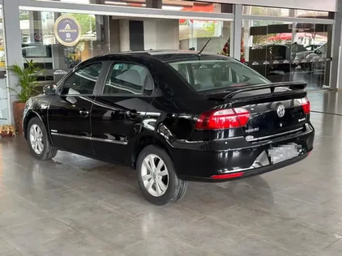 Volkswagen Voyage I Motion Comf/hghli.1.6 T.flex 8V 2014