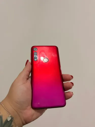 Motorola Moto G8 Play 32GB - Conservado