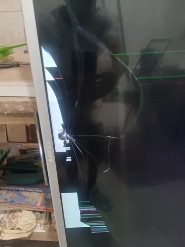 televisão Sony bravia 65 polegadas funciona tudo trincou a tela preço para conversar toda