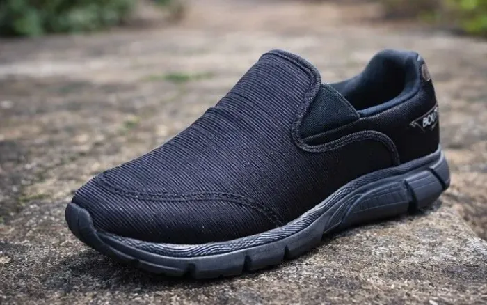 Tênis Slip On Bonitas Preto Confortável e Leve