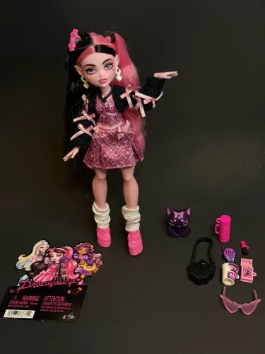MONSTER HIGH CORE REFRESH 2.0 DRACULAURA