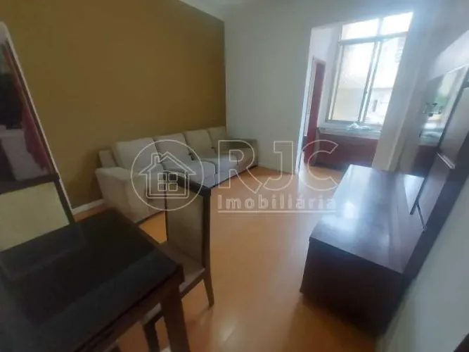 Apartamento - Padrão / Residencial / Praça da Bandeira