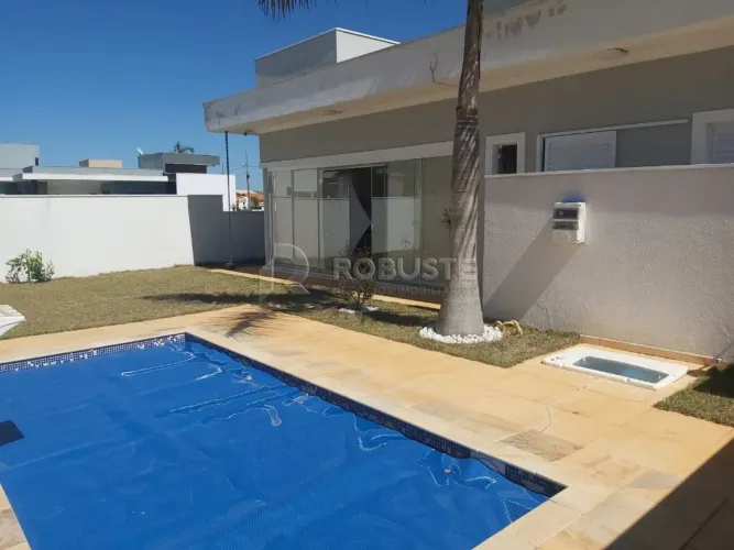 Casa MOBILIADA no Ninho Verde II Natureza, Lazer e Segurança"