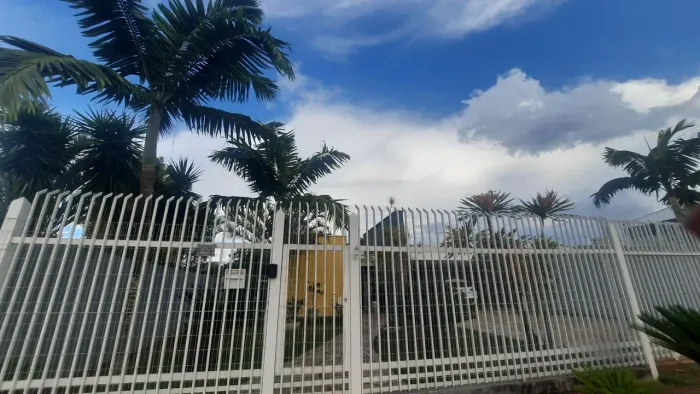 Casa MOBILIADA no Condomínio Minichácaras do Lago Sul/Jardim Botânico -LAGO SUL