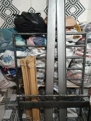  BAZAR LVS SOCIAL - CAMA DE SOLTEIRO DE FERRO USADA 