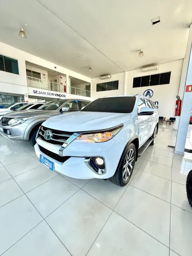 Toyota Hilux SW4 SR 4X2 2.7/ 2.7 Flex 16V Aut. 2018