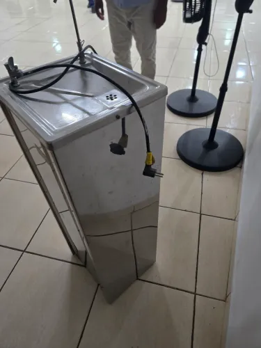 Bebedouro de coluna inox