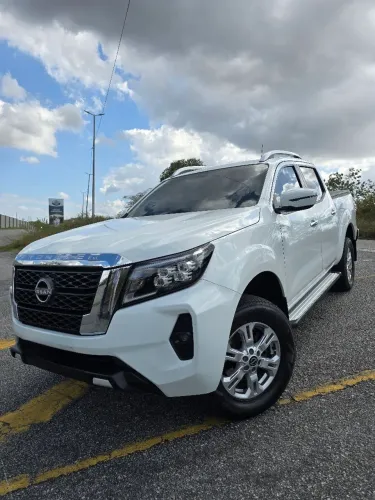 Nissan Frontier XE CD 4X4 2.3 Bi-TB Diesel Aut. 2025