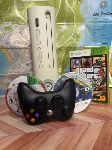 XBOX 360 FAT LTU + 3 JOGOS ORIGINAIS