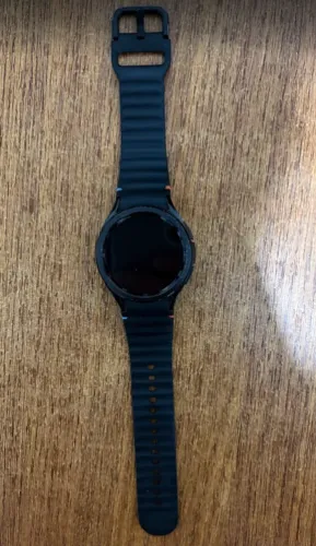 Samsung Galaxy Watch6 Classic LTE 47mm + Pulseiras extras