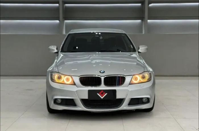 BMW 318I A 2.0 16V 136cv 5P 2012