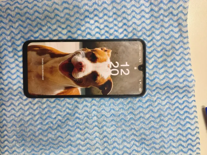 Samsung Galaxy A16 5G, com 256GB de armazenamento, funcionando perfeitamente.
