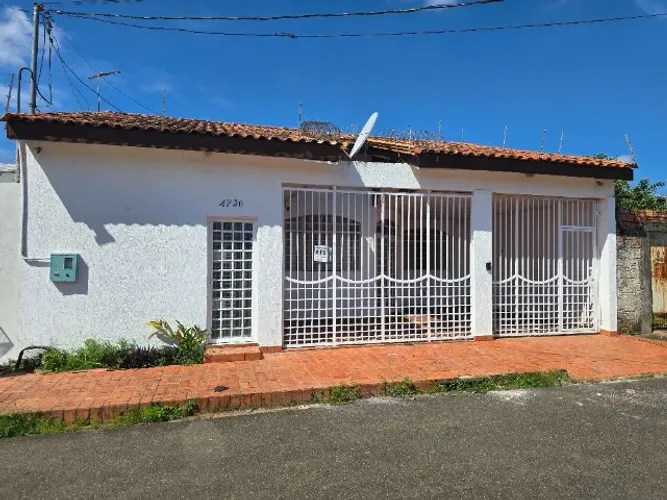 Casa para alugar - Rua Paulo Macalão, 4720 - Porto Velho