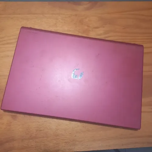 Notbook seminovo, com carregador, levissímo, 64GB memória ótimo para deslocamento