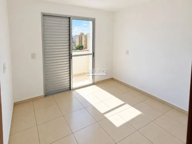 Apartamento com 2 Quarto(s) e 1 banheiro(s) para Alugar, 98 m² por R$ 2300 / Mês