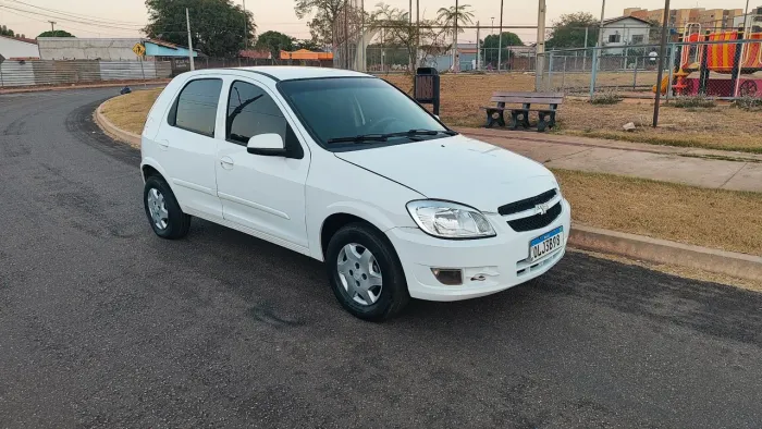 Chevrolet Celta Spirit/ LT 1.0 MPFI 8V Flexp. 5P 2013