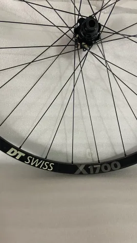 Par de rodas Dt Swiss 1700 