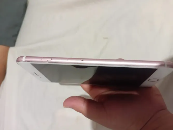 Vendo IPhone 7plus, faço troca com volta minha tbm!