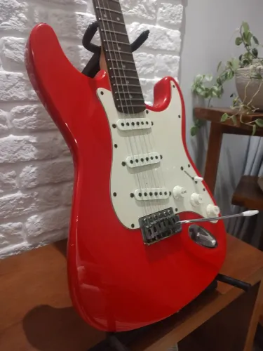 Guitarra Fender Squier Rara 1992