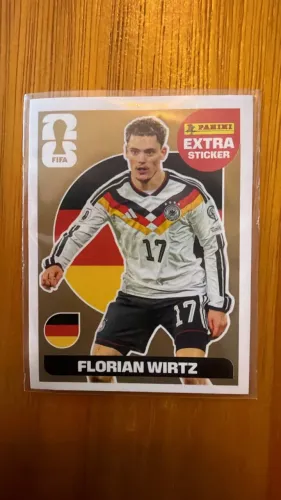 FIGURINHA LEGEND FLORIAN WIRTZ OURO