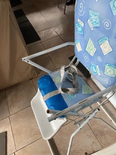 Cadeirinha de alimentação