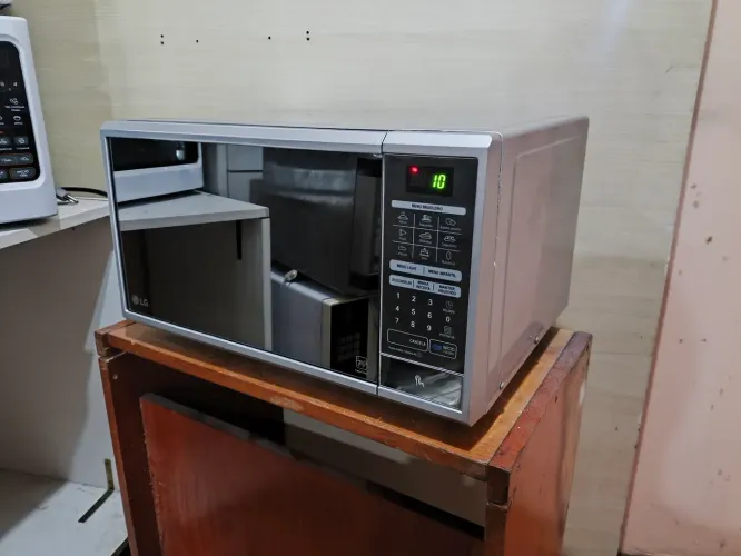 Microondas LG 30 litros espelhado 