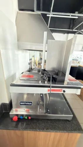 CORTADOR DE FRIOS AUTOMATICO HORIZONTAL CFH300127M60N5 -METVISA